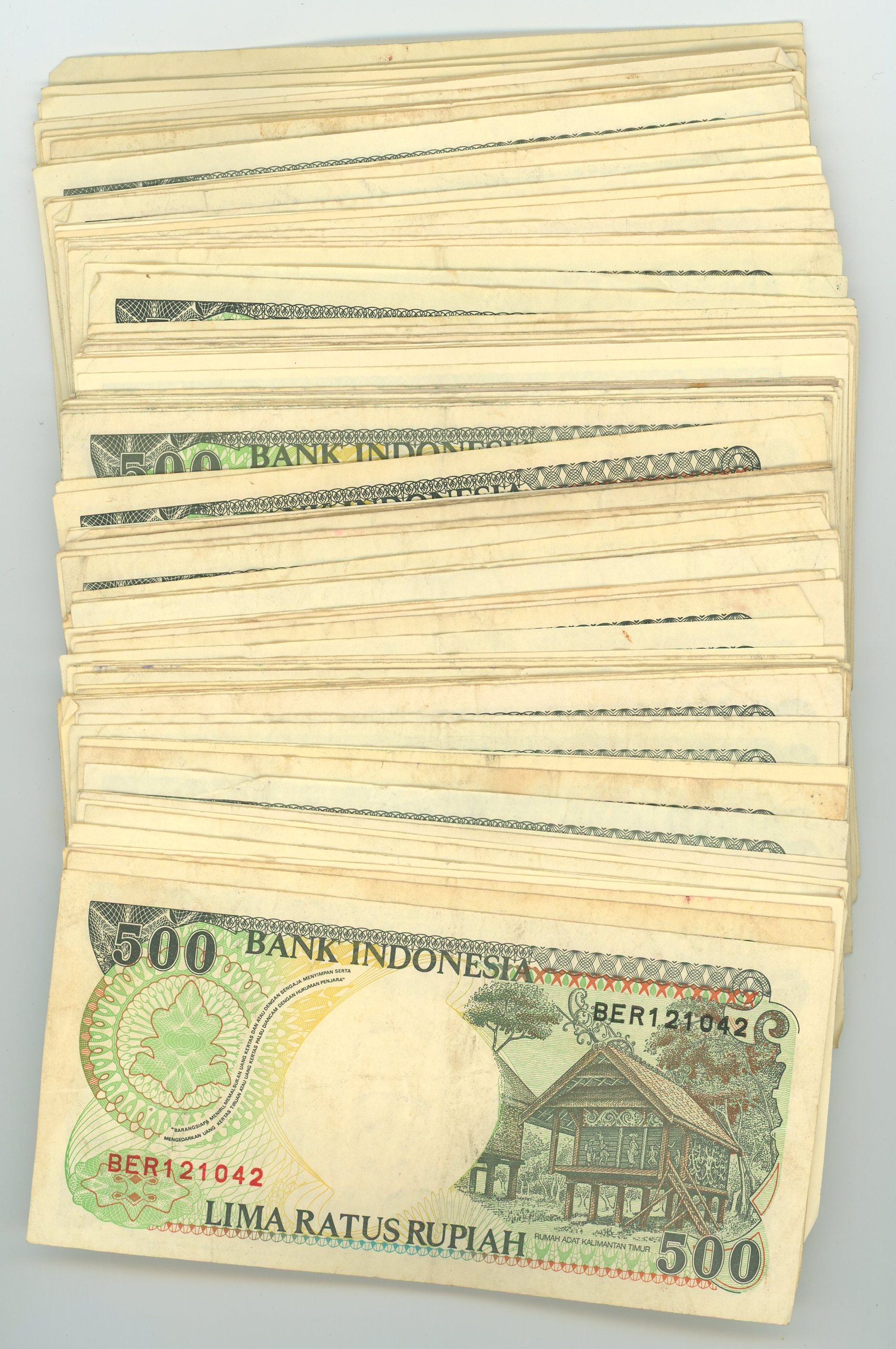 103 - Indonesia 100 x 500 Rupiah 1992